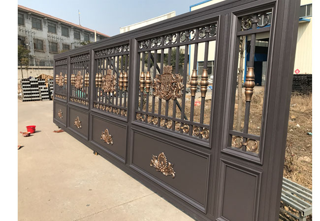 豪華庭院大門(mén)